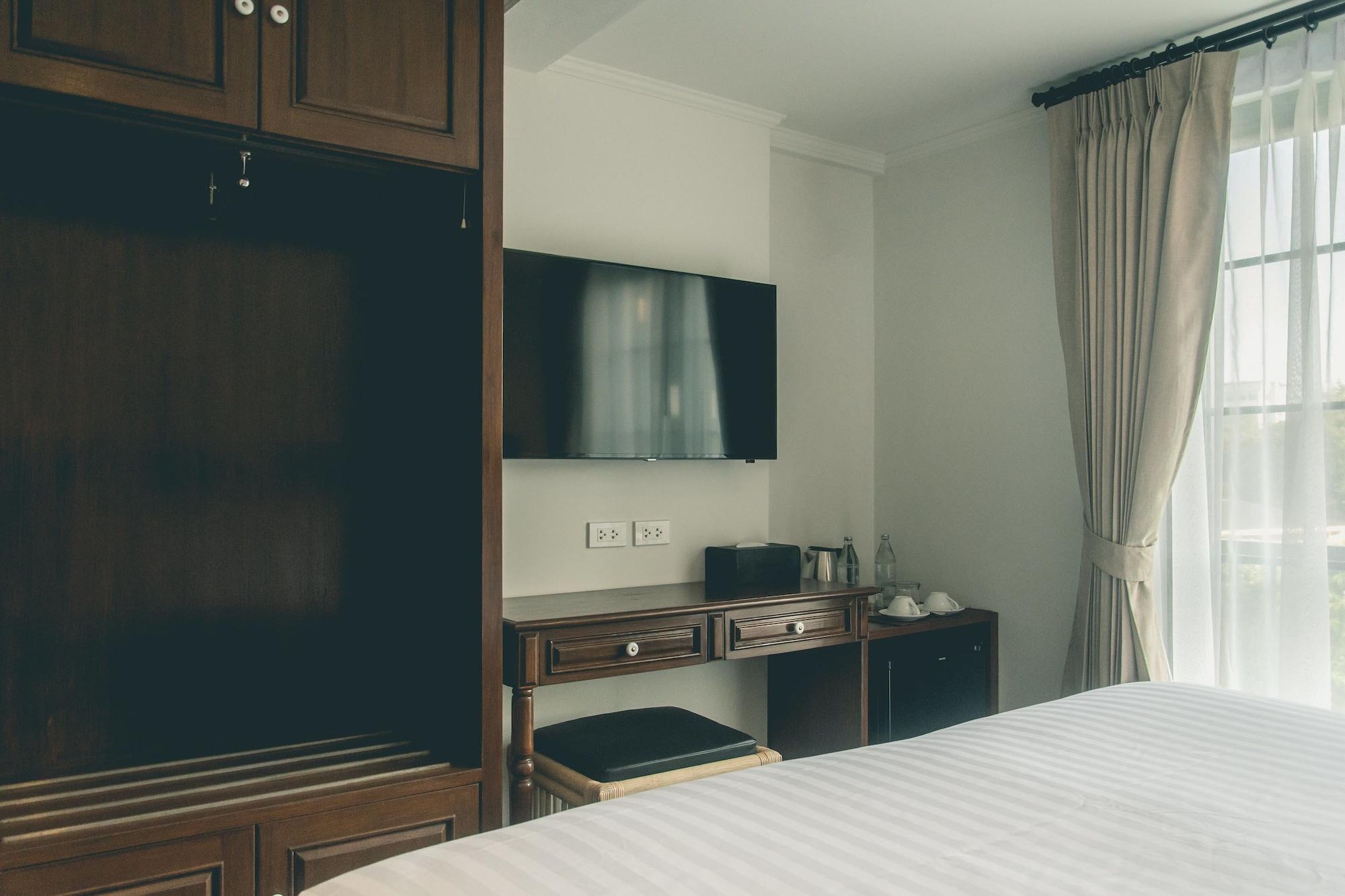 Buri Siri Boutique Hotel Чиангмай Экстерьер фото